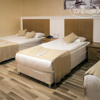 Lal Hotel 
