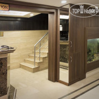 Lal Hotel 