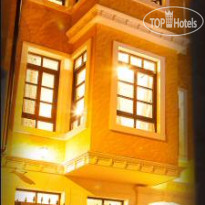 Villa Pera Suite Hotel 