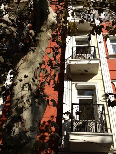 Available Apart Hotel