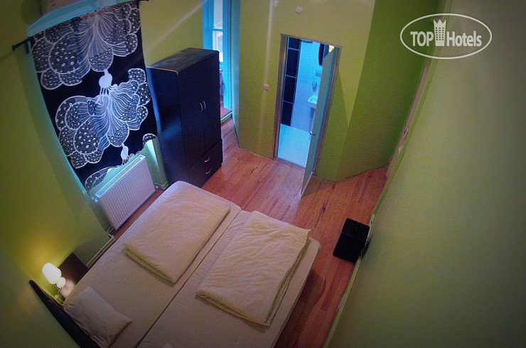 Новые добавленные фото туристов Galata West Hostel