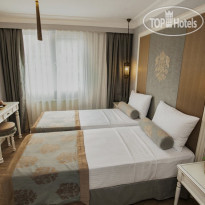 Raymond Blue Hotel