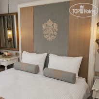 Raymond Blue Hotel