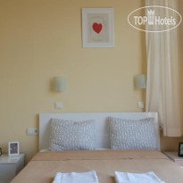 Rota 2nd Floor Guesthouse 