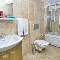 ST Hill Family Suites Hotel