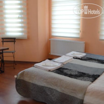 Giallo Rosso Pera Hotel 