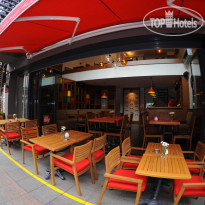 Casa Rosso Suites Hotel