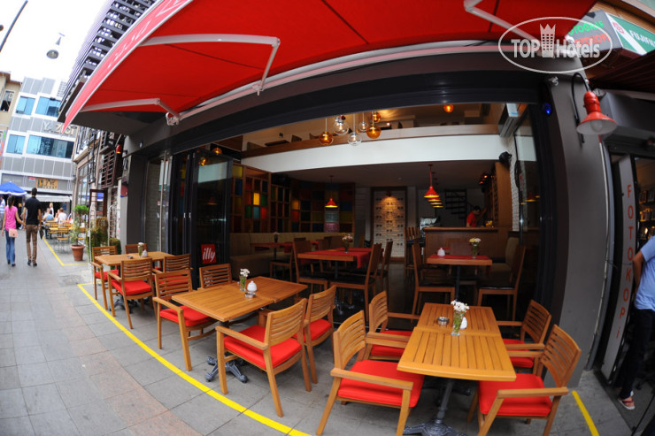 Casa Rosso Suites Hotel