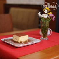 Casa Rosso Suites Hotel