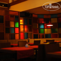Casa Rosso Suites Hotel