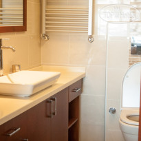 Casa Rosso Suites Hotel
