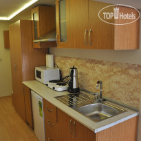Aiza Suites Hotel