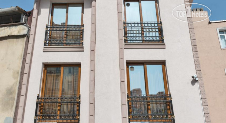 Pera Star Residence