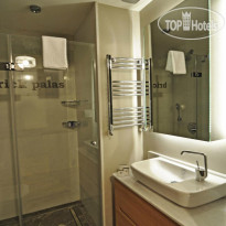 Brickpalas Hotel
