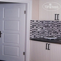 Airport House Hotel