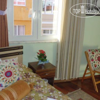 Chora Guesthouse Hotel 