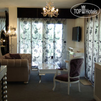 Parla Viens Suites Королевский люкс