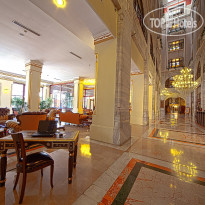 Legacy Ottoman Hotel лобби