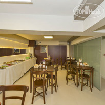 Metrolux Hotel Отель