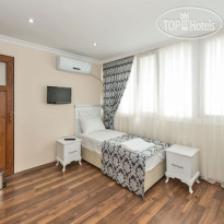 Merot Suites