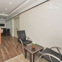 Merot Suites
