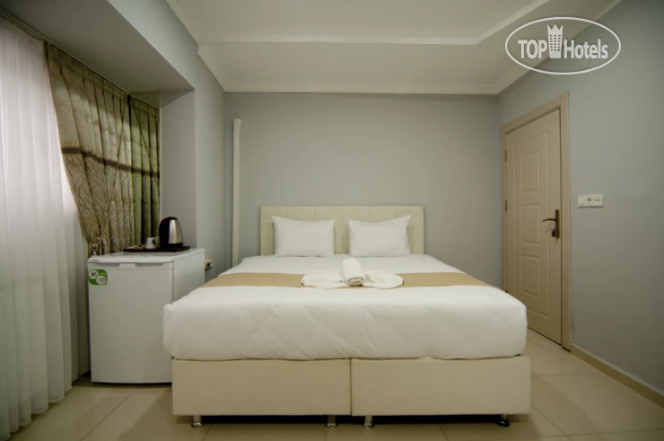 Istanbul Palace Hotel