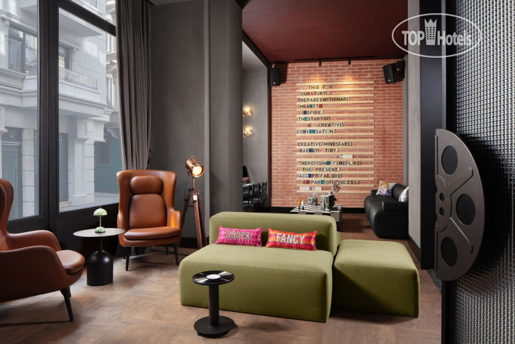 Moxy Istanbul Beyoglu