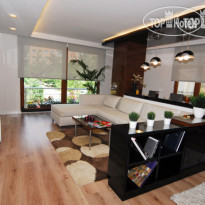 Aura Suites 