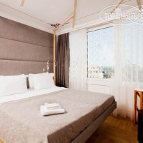 The Purl Hotel 