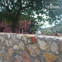 Cesmekes Houses