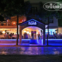 Club Dante Apartments 