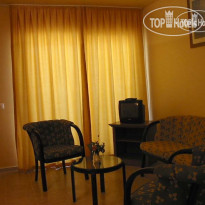 Asda Maris Hotel 