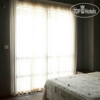 The Green Goose Hotel 