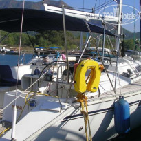 Yacht Charter Hotel