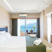 Aurasia Sea Side Hotel 