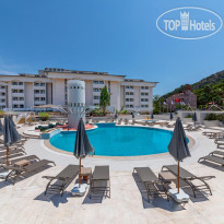 Бассейн в Faros Premium Beach Otel 5*