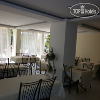 Ozgur Hotel Ресторан