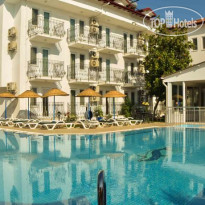 Seril Hotel Бассейн