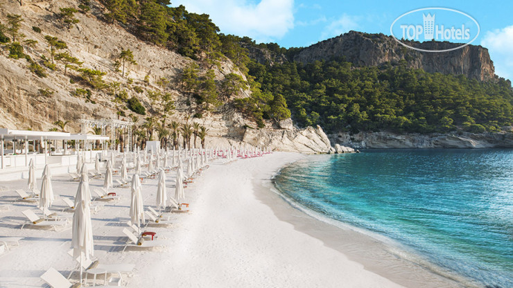 Пляж в Maxx Royal Kemer Resort 5*