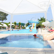 бассейн в Armas Beach 4*