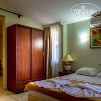 Laluna Pension Hotel 
