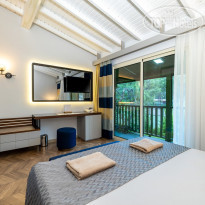 Crystal Flora Beach Resort