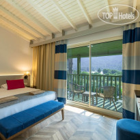 Crystal Flora Beach Resort