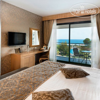 Amara Luxury  Resort & Villas 