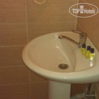 Rozz Hotel 2