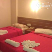 Rozz Hotel 2