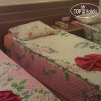 Rozz Hotel 2