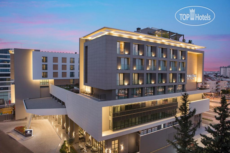 Фото DoubleTree by Hilton Antalya City Centre