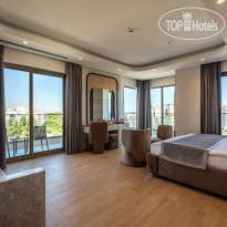 Awen Lara Hotel