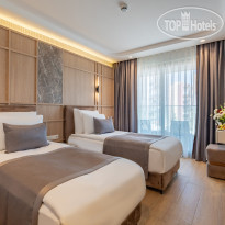 Awen Lara Hotel